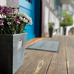 Apartment Traumhaft Wohnen Im Haus Blum *